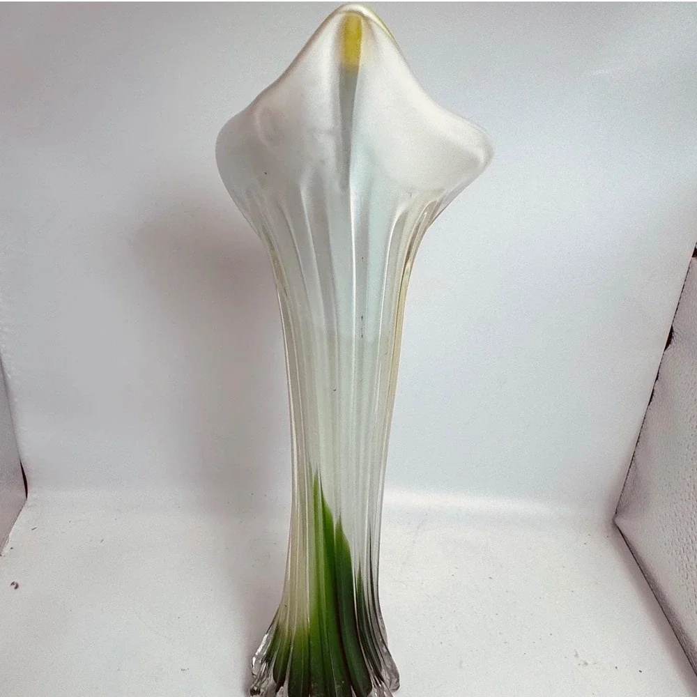 Vintage Hand‎ Blown Glass Calla Lily Vase Yellow Green Frosted Ribbed 11 Inch